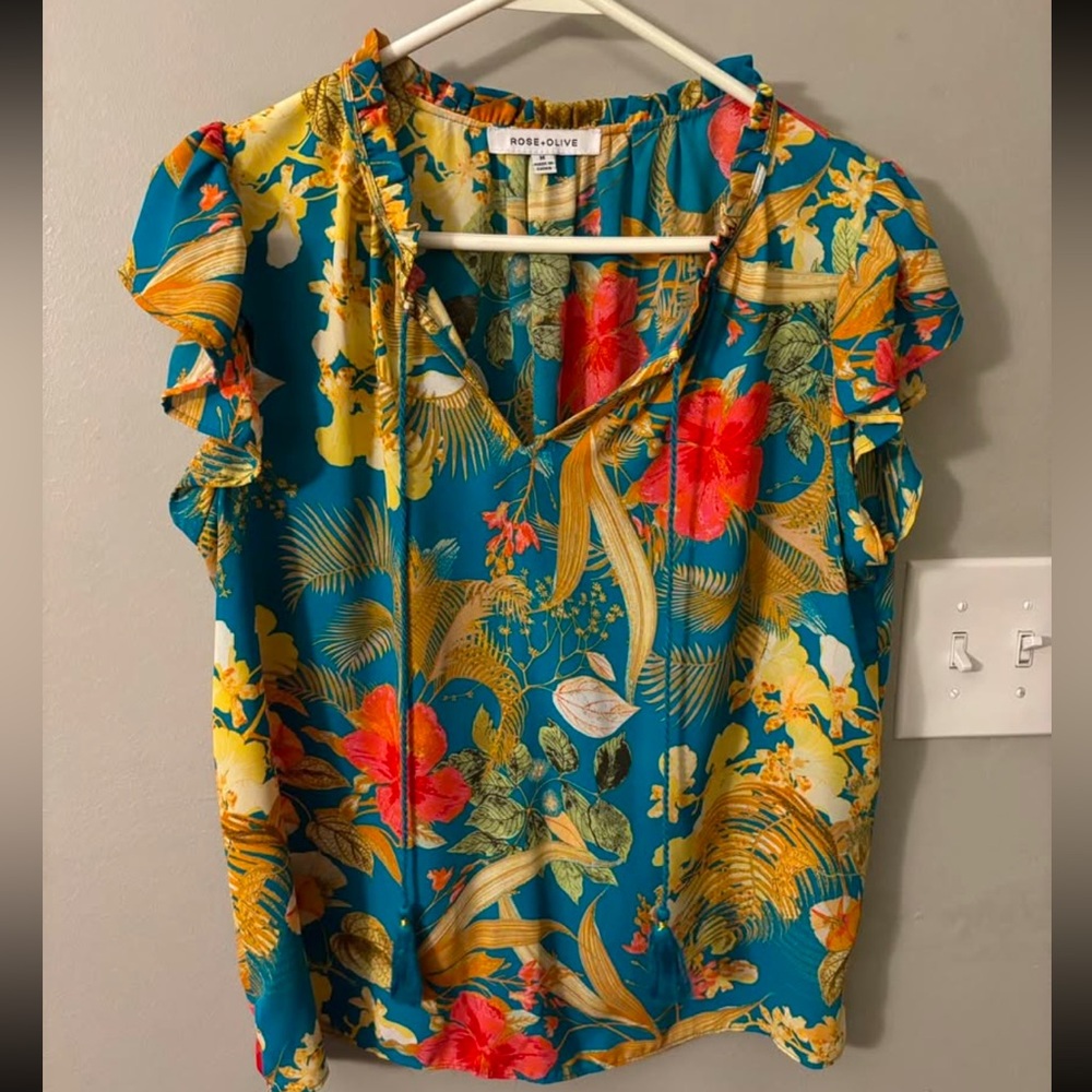 Rose & Olive Women's Floral Top - Blue